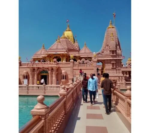 Arrival Vadodara – Kuber Bhandari – Laxmi Vilas Palace