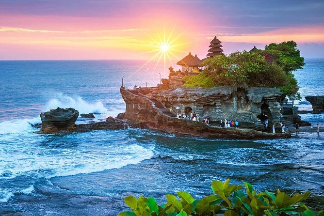 Day 4: Seminyak, Tanah Lot Temple & Sunset Tour