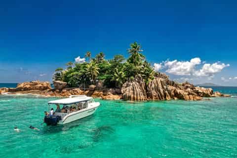 Day 3: Excursion to Praslin Island